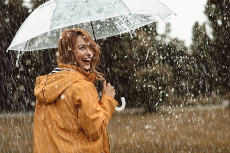 Jaket Parasut Wanita